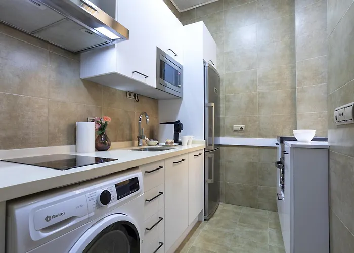 -malagasunapts-merced Square 2-2 * Μάλαγα