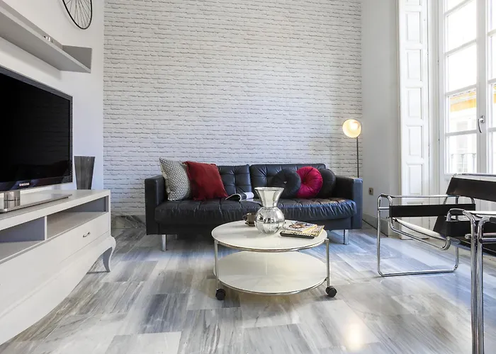 -malagasunapts-merced Square 2-2 Apartment Málaga