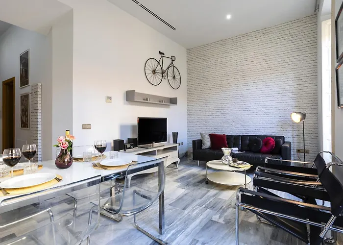 Apartment -malagasunapts-merced Square 2-2 *